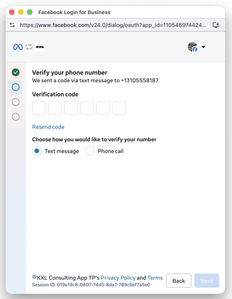 Pantalla Verify your phone number con el campo para el código y la opción de recibirlo por mensaje o llamada.